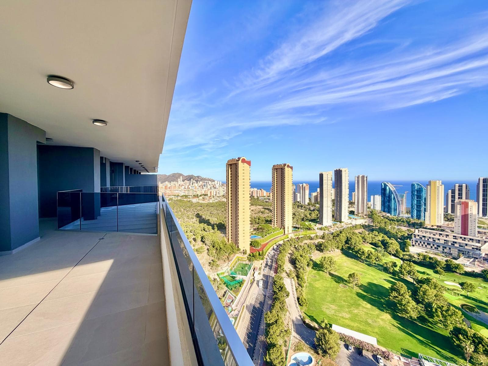 EAGLE TOWER STUNNING PANORAMIC VIEWS (R195)