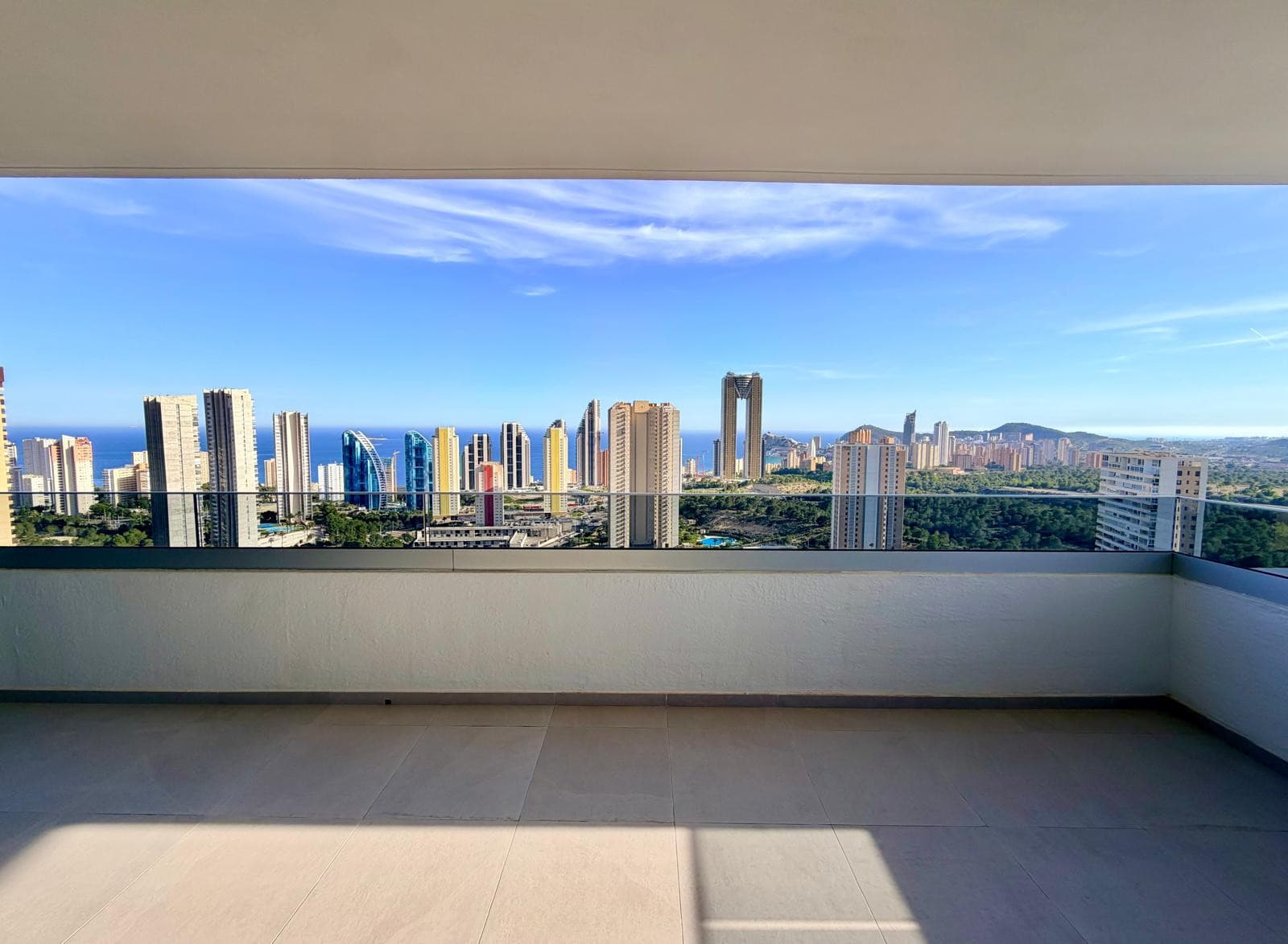 EAGLE TOWER STUNNING PANORAMIC VIEWS (R195)